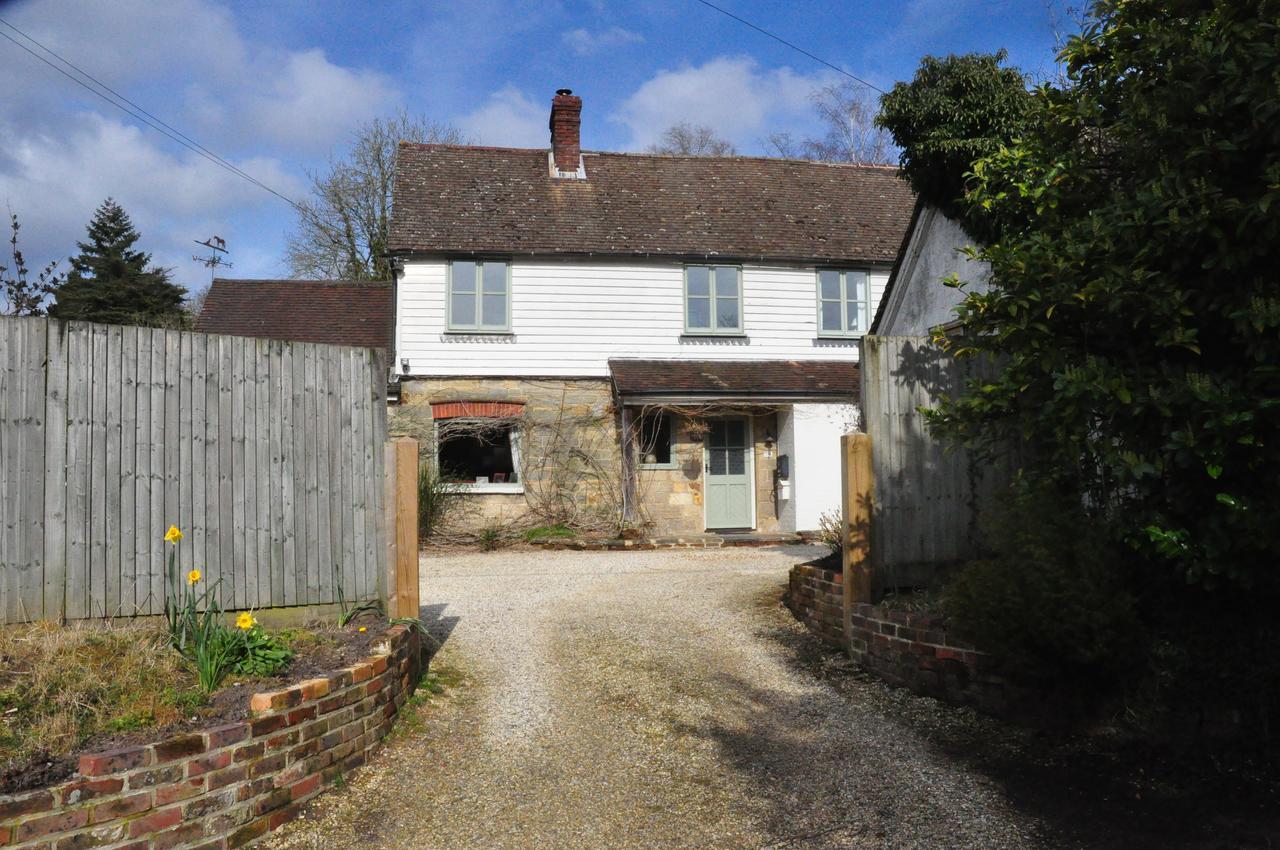 ลิตเติ้ลไทด์บรูค ฟาร์ม Bed & Breakfast Wadhurst ภายนอก รูปภาพ