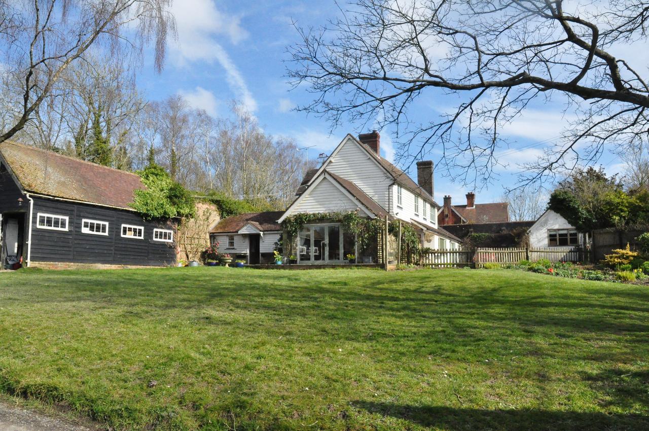 ลิตเติ้ลไทด์บรูค ฟาร์ม Bed & Breakfast Wadhurst ภายนอก รูปภาพ
